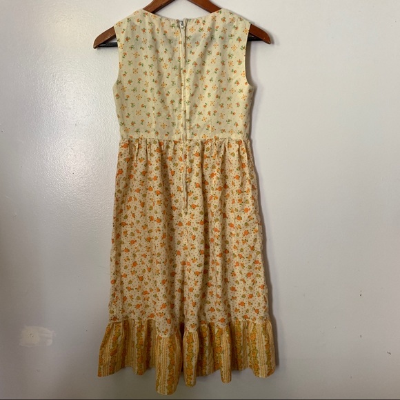Vintage handmade yellow cottage prairie dress - Picture 2 of 4